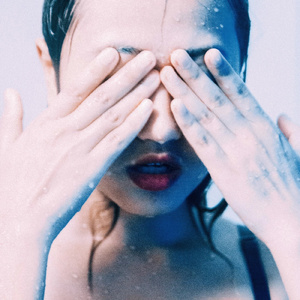 日本老熟女人啪啪图片
